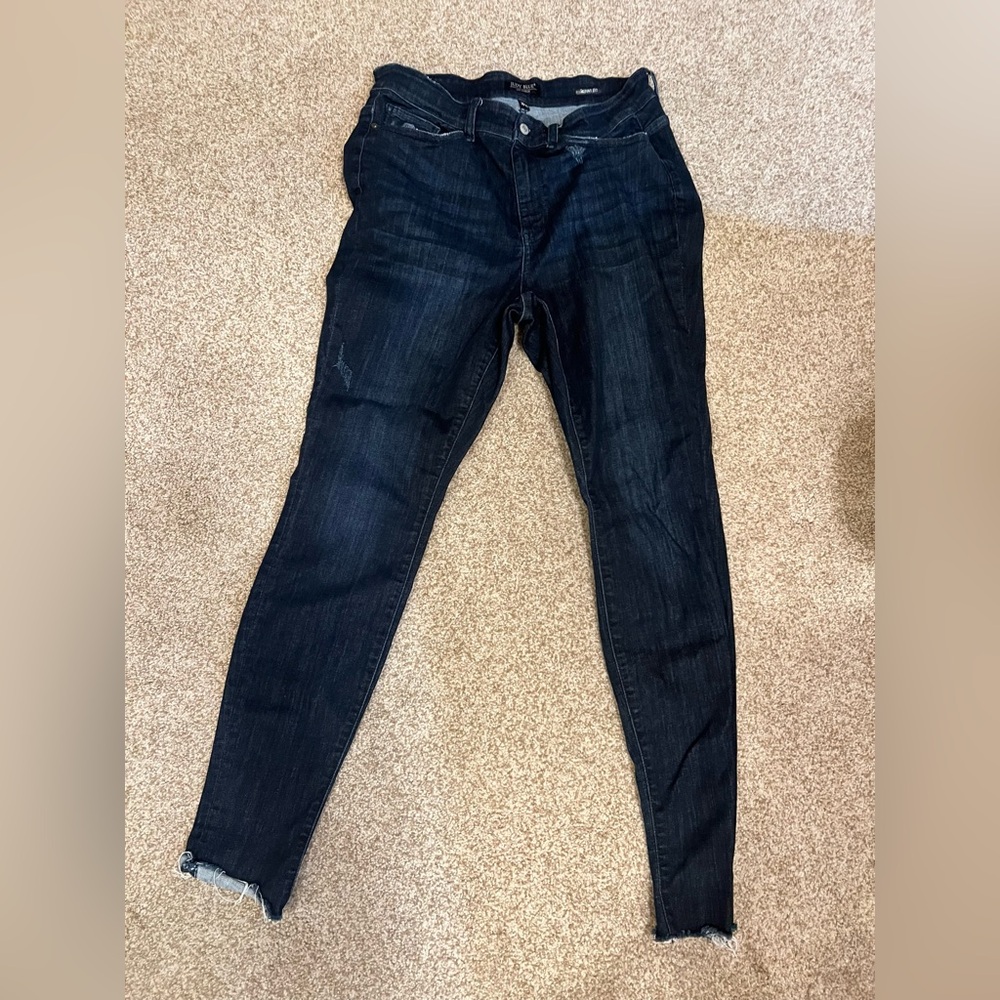 Judy Blume women’s  skinny distressed jeans